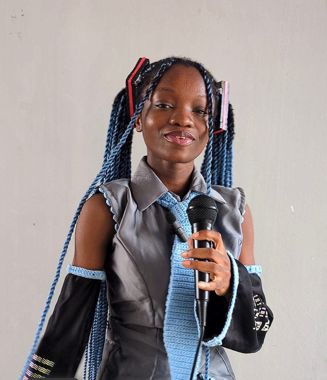 Ashley SOGBOSSI remporte le Concours National de Cosplay 2025 avec Hatsune Miku